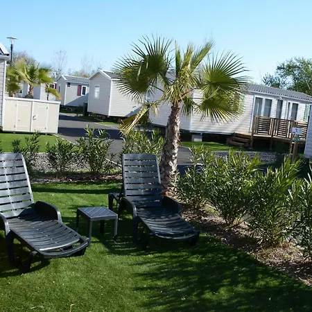 Mobil Home - Clim, Lv, Ll, Tv - Camping La Carabasse 4 Etoiles - Mh-A004 Campsite *
