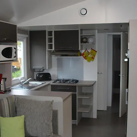 Mobil Home - Clim, Lv, Ll, Tv - Camping La Carabasse 4 Etoiles - Mh-A004 Campsite Vias